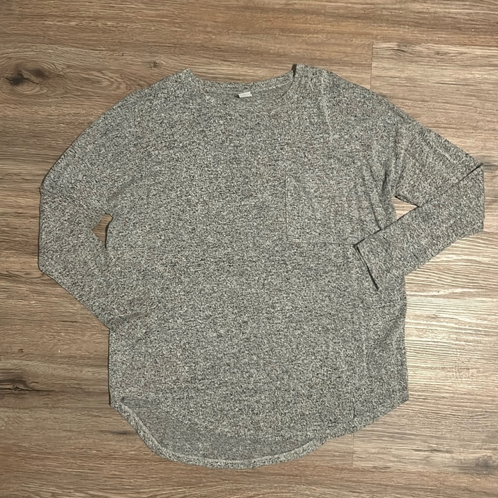 Old Navy Small Oversized Heathered Gray 3/4 Length to Long Sleeve Women’s Shirt
